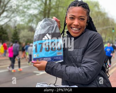 Boston, Massachusetts, USA. 17th Apr, 2023. Jail Blake traveled from London to run in this yearÃs 127th Boston Marathon. She is one of nearly 30,000 runners from more than 100 countries excited to run the 26.2 course. She prepared by watching videos of the course '101 times. (Credit Image: © Sue Dorfman/ZUMA Press Wire) EDITORIAL USAGE ONLY! Not for Commercial USAGE! Credit: ZUMA Press, Inc./Alamy Live News Stock Photo
