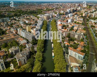 FRANCE, HAUTE-GARONNE (31) TOULOUSE, BARGE BOATS, PORT SAINT-SAUVEUR, CANAL DU MIDI WORLD HERITAGE CLASS OF UNESCO, AERIAL VIEW Stock Photo