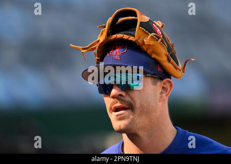 Texas Rangers bullpen catcher Josh Frasier throws during spring training  baseball practice Sunday, Feb. 19, 2023, in Surprise, Ariz. (AP  Photo/Charlie Riedel Stock Photo - Alamy