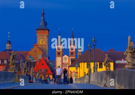 Old Main Bridge, Town Hall and Cathedral, Wurzburg, UNESCO World Heritage Site, Romantische Strasse, Romantic Road, Franconia, Bavaria, Germany Stock Photo