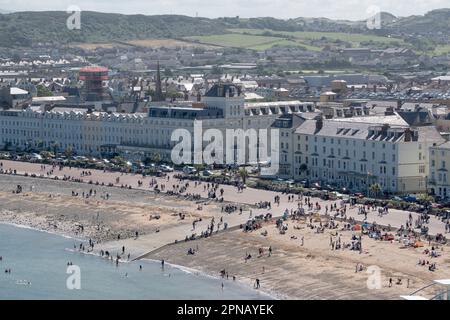 Llandudno North Shore beach and Promenade on the North Wales coast Stock Photo