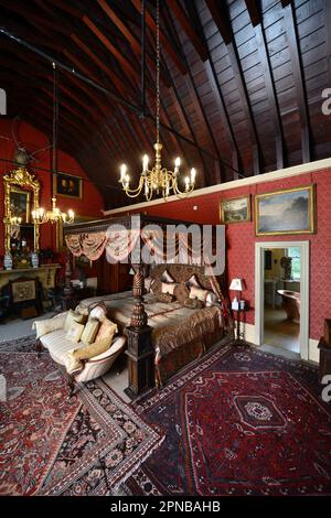 Four poster bed in the King's Room at Maunsel House near Bridgwater, Somerset. Stock Photo