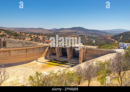 Sidi Salem Dam - Tunisia's Largest Dam on the Medjerda River Stock Photo