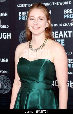 April 15, 2023, Los Angeles, CA, USA: LOS ANGELES - APR 15: Dr Simone Giertz at the 9th Breakthrough Prize Ceremony Arrivals at the Academy Museum of Motion Pictures on April 15, 2023 in Los Angeles, CA (Credit Image: © Kay Blake/ZUMA Press Wire) EDITORIAL USAGE ONLY! Not for Commercial USAGE! Stock Photo