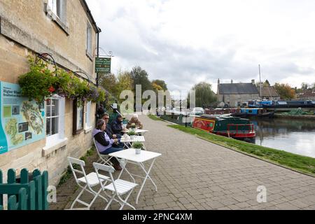 Bradford on Avon on the 11th November 2022 in Wiltshire, England. Credit: SMP News Stock Photo