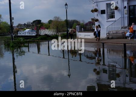 High Tide on the Thames in Richmond London Stock Photo