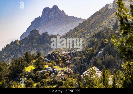 On the Beşparmak Trail Five Finger Mountains in Northern Cyprus. View of the high castle St Hilarion, 700 meters high built on rugged rocks. Karmi, Cyprus Stock Photo