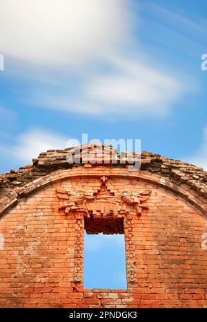 Detail of two angels on a wall of the Jesuit Missions of 'La Santísima Trinidad de Paraná', Itapúa, Paraguay. Stock Photo