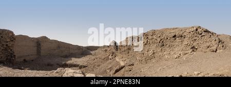 Panorama of mud-brick walls at Kom el Sultan, Abydos, Middle Egypt, Stock Photo