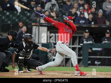 CHICAGO, IL - APRIL 19: Philadelphia Phillies center fielder