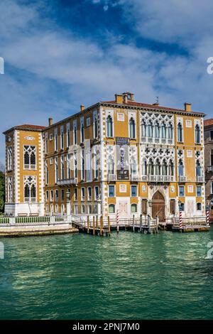 Palazzo Cavalli-Franchetti, Grand Canal (Canal Grande), Venice, Veneto, Italy Stock Photo