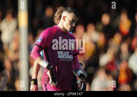 DEVENTER - RKC Waalwijk keeper Etienne Vaessen is disappointed during the Dutch premier league game between Go Ahead Eagles and RKC Waalwijk at De Adelaarshorst on April 19, 2023 in Deventer, Netherlands. ANP BART STOUTJESDYK Stock Photo