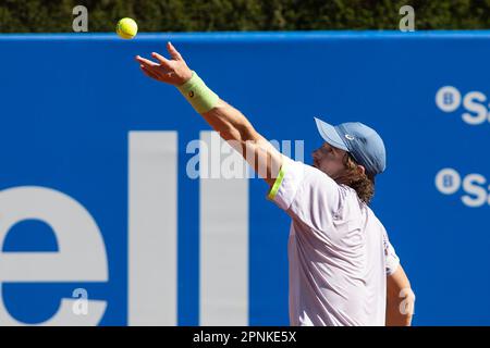 BARCELONA, SPAIN - APRIL 19:  Nicolas Jarry during the Barcelona Open Banc Sabadell 70 Trofeo Conde de Godo game against Karen Jachanov at the Real Club de Tenis Barcelona on April 19, 2023 in Barcelona, Spain Stock Photo