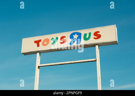 Abandoned Toys R Us store, Brooklyn, New York Stock Photo