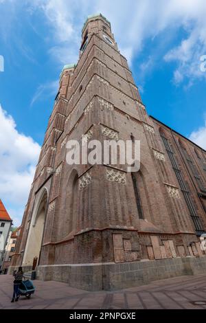 Cathedral Church of Our Lady ( Frauenkirche ) Munich in central Munich . Munich , Germany. Picture credit garyroberts/worldwidefeatures.com Stock Photo