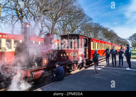 Locomotive 'Caledonia' on the Isle of Man Steam Railway at Castletown station Stock Photo