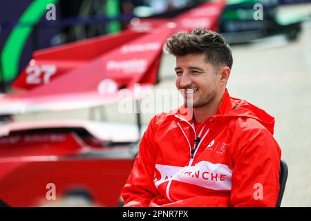 Berlin, Allemagne. 20th Apr, 2023. DENNIS Jake (gbr), Avalanche Andretti Formula E, Spark-Porsche, Porsche 99X Electric, portrait during the 2023 Berlin ePrix, 6th meeting of the 2022-23 ABB FIA Formula E World Championship, on the Tempelhof Airport Street Circuit from April 21 to 23, 2023 in Berlin, Germany - Photo Florent Gooden/DPPI Credit: DPPI Media/Alamy Live News Stock Photo