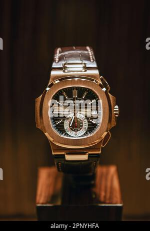 BANGKOK, THAILAND - April 12, 2022 :Patek Philippe Nautilus 5980r Black-Brown Dial 18kt Rose Gold Case Matt Dark Brown Leather Men's Watch displayed i Stock Photo