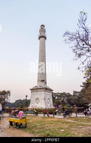 Shaheed Minar (Martyrs' Monument, formerly Ochterlony Monument) built in 1828 in memory of Sir David Ochterlon, Kolkata (Calcutta), West Bengal, India Stock Photo