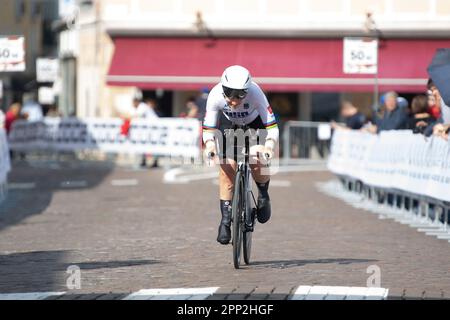 Maniago, Italy. 21st Apr 2023. Samantha Bosco of the United States wins the women's C4 category time trial. UCI World Cup, Individual Time Trial. Casey B. Gibson/Alamy LIve News Stock Photo