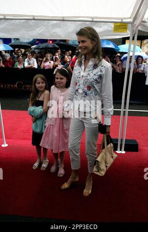 Antonia Kidman arriving at the Australian premiere of Golden Compass at the State Theatre. Sydney, Australia. 16.12.07. Stock Photo