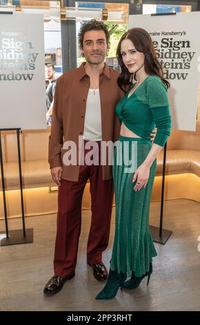 Actors Oscar Isaac and Rachel Brosnahan attend Creators of The Sign in Sidney Brustein’s Window meet the press at Figaro restaurant in New York on April 21, 2023 Stock Photo