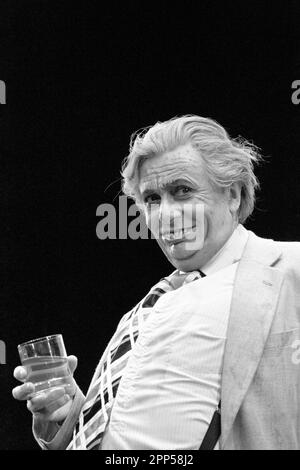 File photo dated 31/12/87 of Australian comedian Barry Humphries portraying Sir Les Patterson, the Australian cultural attache character. Comedian Barry Humphries, better known as his alter ego Dame Edna Everage, has died at the age of 89, according to a spokesperson for St Vincent’s Hospital in Sydney where he was being treated. Issue date: Saturday April 22, 2023. Stock Photo
