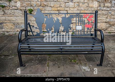 Commemorative bench Stamford This bench, next to the castle remains, commemorates the 100th anniversary of World War I. Stock Photo