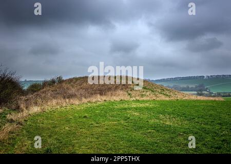 Duggleby Howe Neolithic round barrow near the village of Duggleby, North Yorkshire, UK Stock Photo