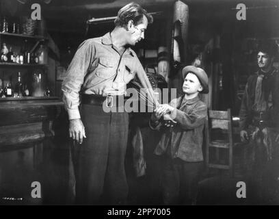 Alan Ladd Brandon De Wilde B/W Scene Shane 1953 Director George Stevens Novel Jack Shaeffer Costume Design Edith Head Paramount Pictures Stock Photo