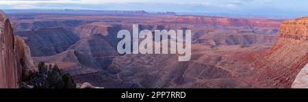 Overlooking Monument Valley in the distance from Muley Point, near Mexican Hat, Utah, USA Stock Photo