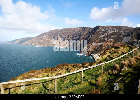 hand rail at the top of the cliffs at the viewing area sliabh liag slieve league cliffs county donegal republic of ireland Stock Photo