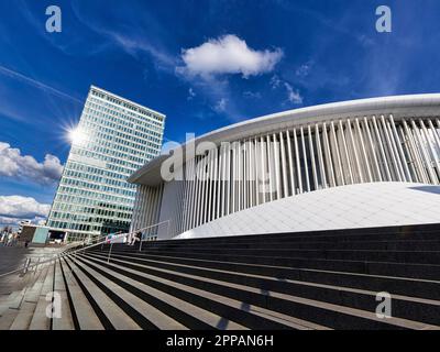 White concert hall with staircase, Philharmonie Luxembourg, architect Christian de Portzamparc, modern architecture, Place de l'Europe, Europaplatz Stock Photo