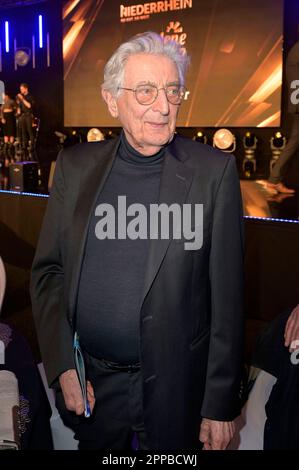 Kalkar, Deutschland. 22nd Apr, 2023. Gerhart Baum bei der Verleihung der Goldenen Sonne 2023 während der Sonnenklar.TV Gala im Wunderland Kalkar. Kalkar, 22.04.2023 Credit: Geisler-Fotopress GmbH/Alamy Live News Stock Photo