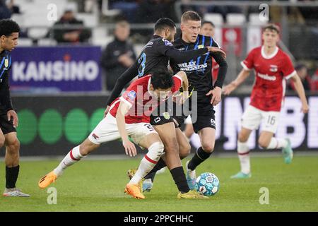 ALKMAAR - (l-r) Dario van den Buijs of RKC Waalwijk, Mexx Meerdink of ...