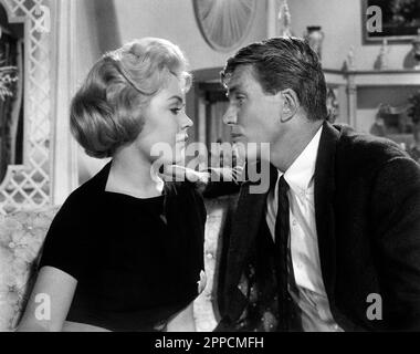 Sandra Dee, Rik Van Nutter, on-set of the Film, 'Romanoff and Juliet', Universal Pictures, 1961 Stock Photo