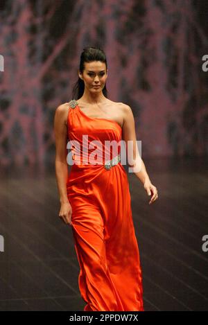 Australian super-model Megan Gale, brand ambassador for the David Jones department store, makes her final runway appearance at the store’s Winter 2008 Collection Launch as she steps off the catwalk and into a new role for the company. 600 VIPs attended the collection launch, as did many of Australia’s top designers who sell through the upmarket department store. Sydney, Australia. 12.02.08. Stock Photo