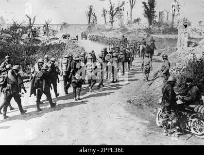 American soldiers marching into Germany in 1919 during the Allied occupation of the Rhineland. After WW1 the Allies occupied the left bank of the Rhine for 11 years. Stock Photo