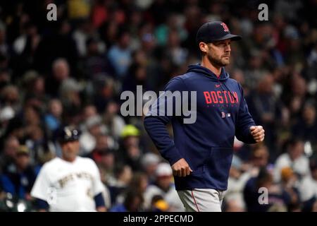 Former Brewers pitcher Dave Bush returns as Red Sox pitching coach