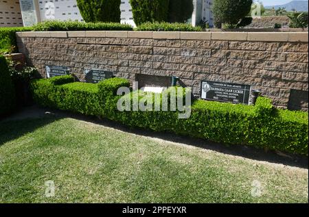 Mission Hills, California, USA 23rd April 2023 Actor James Caan Grave in Mount Jerusalum section at Eden Memorial Park on April 23, 2023 in Mission Hills, California, USA. Photo by Barry King/Alamy Stock Photo Stock Photo