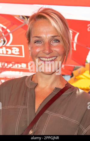 Tanja Wedhorn ( actress ) at the 127th German Trotting Derby 2022 at the trotting track Mariendorf. Stock Photo