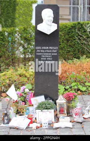 Bad Nauheim, Germany October 14, 2016: Built in 1995, the stele stands in front of the Hotel Grunewald, where Elvis Presley lived from 11.10.1958 to 3 Stock Photo