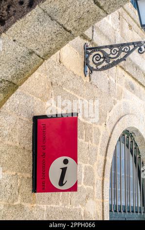 SAN LORENZO DE EL ESCORIAL, SPAIN - OCTOBER 24, 2021: Tourist information office in the town of San Lorenzo de El Escorial in the Community of Madrid, Spain, recognized for the Royal Site and Monastery, declared a UNESCO world heritage site in 1984 Stock Photo