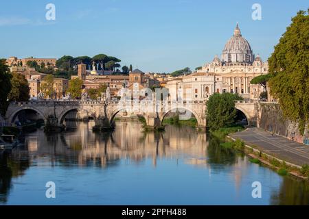 Aelian Bridge (Ponte Sant'Angelo) across the the river Tiber, leading to Castel Sant'Angelo, Rome, Italy Stock Photo
