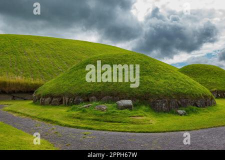 The megalithic tombs of Newgrange in Ireland Stock Photo