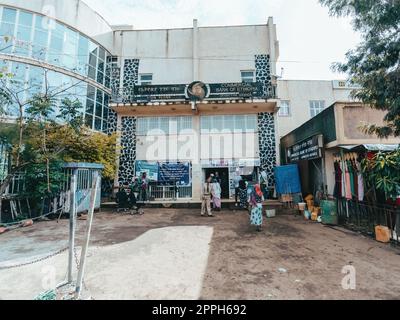 Ordinary peoples behind bank of Ethiopia in city Dembecha Stock Photo