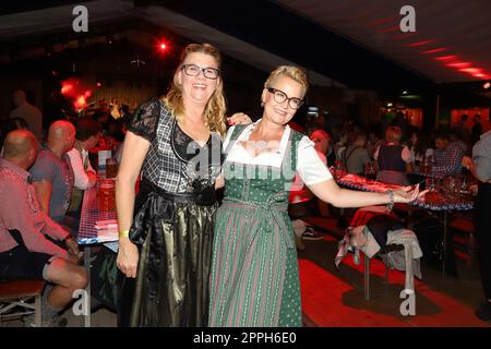 Barrel tapping Wandsbek Oktoberfest Stock Photo