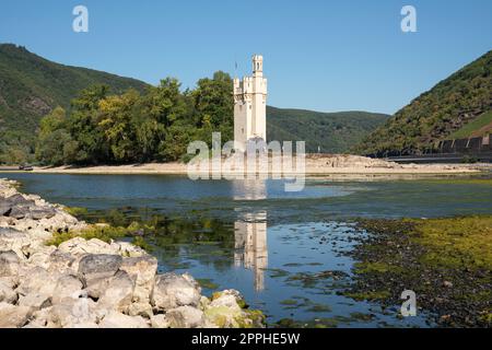 Drought in Germany, low water on Rhine river close to Bingen, Germany Stock Photo