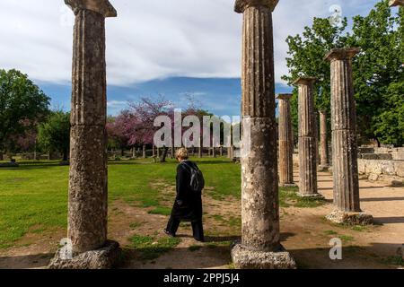 (230424) -- ATHENS, April 24, 2023 (Xinhua) -- A tourist visits the archaeological site of Olympia in Ancient Olympia on the Peloponnese peninsula in Greece, April 21, 2023. (Xinhua/Marios Lolos) Stock Photo