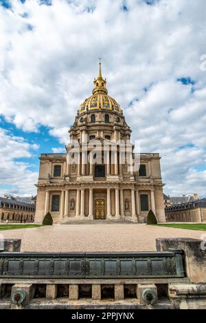 Famous Dome des Invalides with the tomb of Napoleon inside, Paris Stock Photo